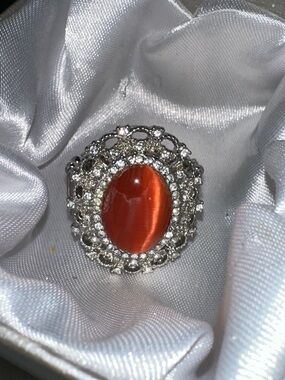 Elegant Women’s Silver Ring with Orange Cat’s Eye Stone Stretchy